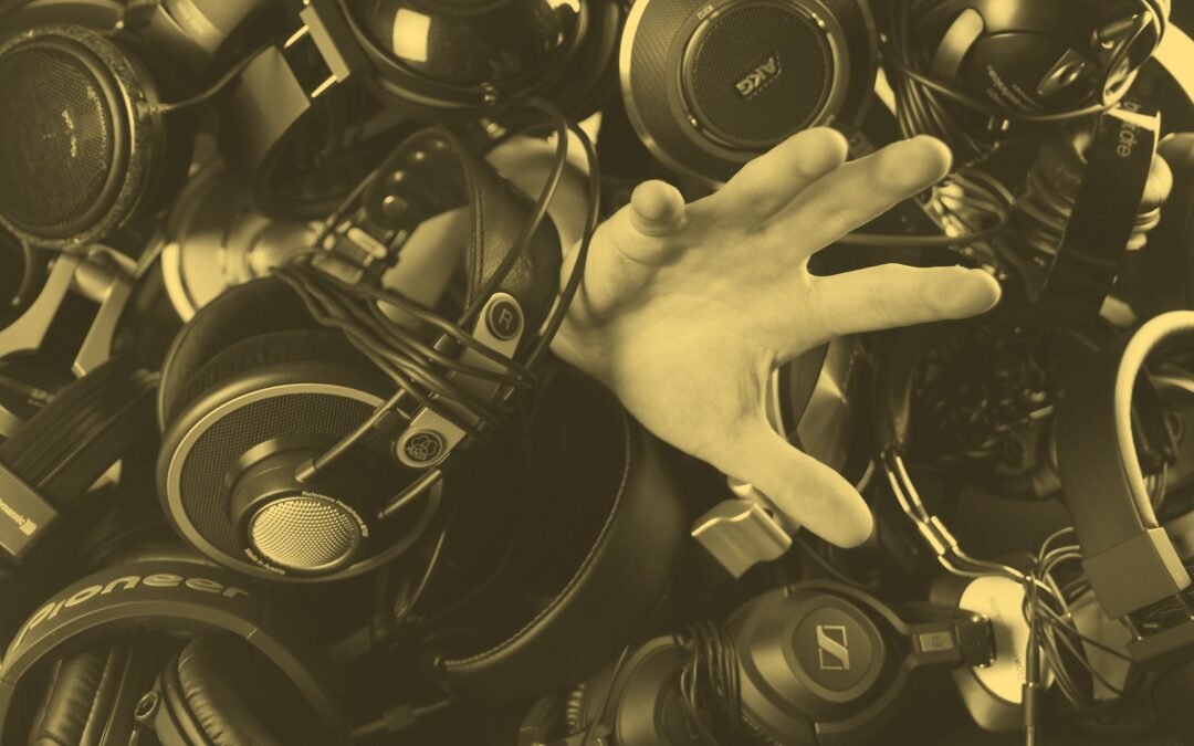 Listening post | Andrea Grasso and Luca Perasi